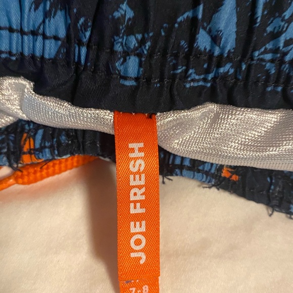 Joe Fresh Boys' Board Shorts- 2 Boys Swim/$18 - Picture 4 of 4